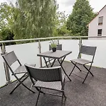 Moderne Mit Balkon - Nahe Kurpark & Messezentrum * Бад-Зальцуфлен