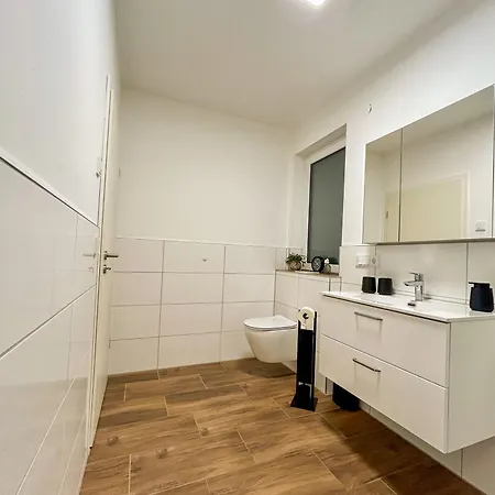 Moderne Mit Balkon - Nahe Kurpark & Messezentrum Apartment Bad Salzuflen