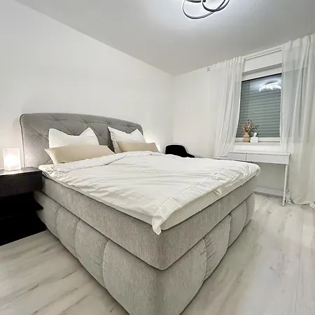 Moderne Mit Balkon - Nahe Kurpark & Messezentrum Apartment Bad Salzuflen