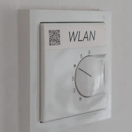 Moderne Mit Balkon - Nahe Kurpark & Messezentrum דירה *