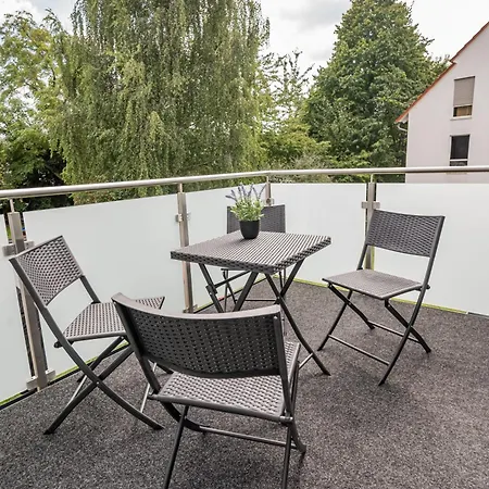 Moderne Mit Balkon - Nahe Kurpark & Messezentrum * באד זאלצפלן