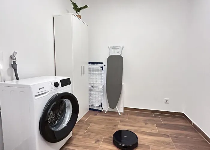 Moderne Mit Balkon - Nahe Kurpark & Messezentrum *