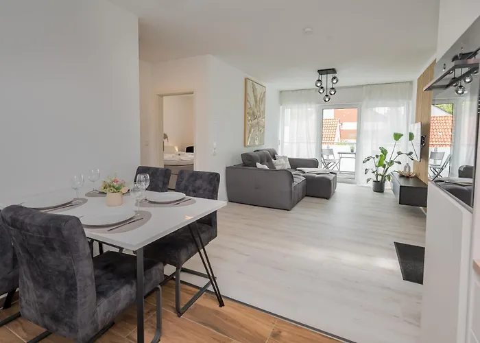 Moderne Mit Balkon - Nahe Kurpark & Messezentrum Appartement