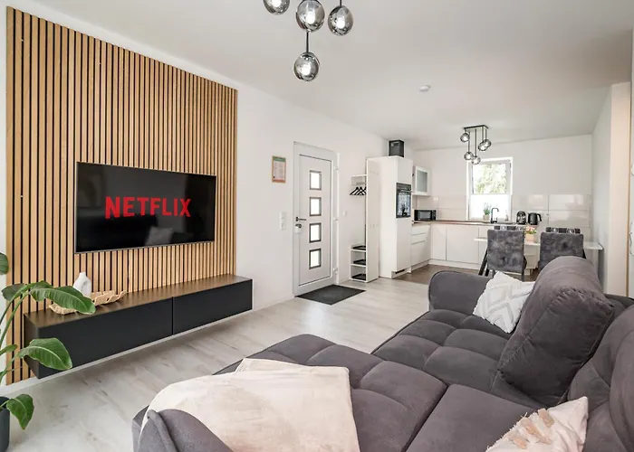 Moderne Mit Balkon - Nahe Kurpark & Messezentrum Appartement